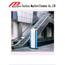 30 градусов эскалатора метро с нержавеющей стали
